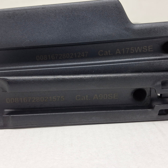 Stryker Eikon LT Illuminated Retractor System