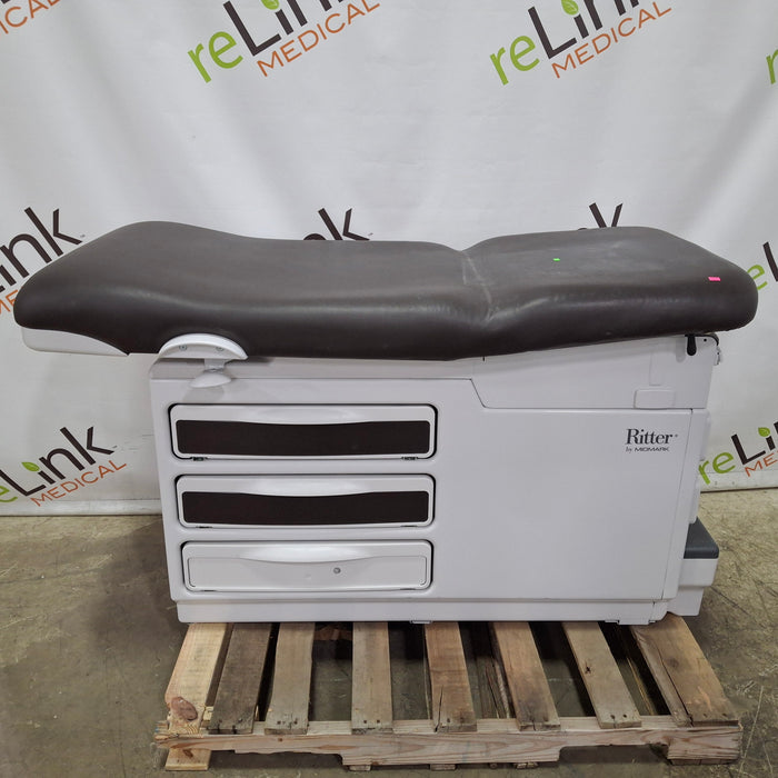 Midmark 204 Exam Table