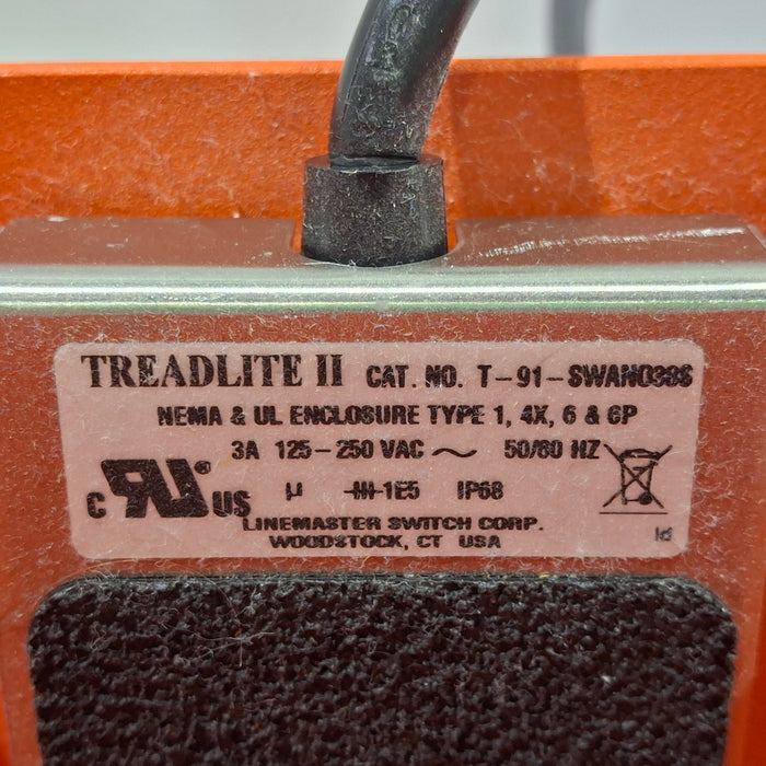 Linemaster Switch Corporation Treadlite II T-91 Footswitch