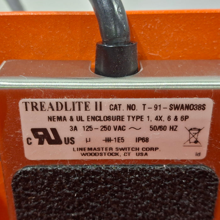 Linemaster Switch Corporation Treadlite II T-91 Footswitch