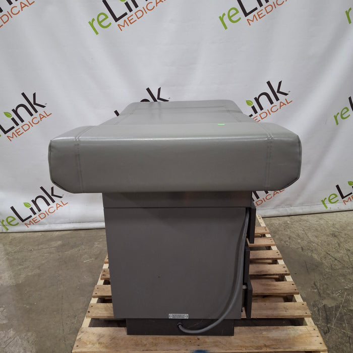 Midmark Ritter 100 Exam Table
