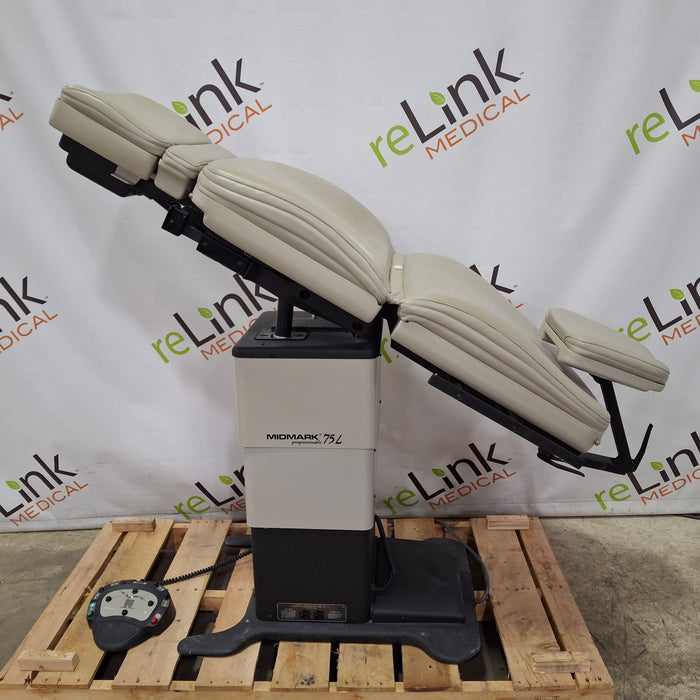 Midmark 411 Power Exam Table