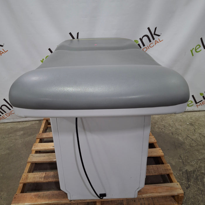 Midmark 204 Exam Table