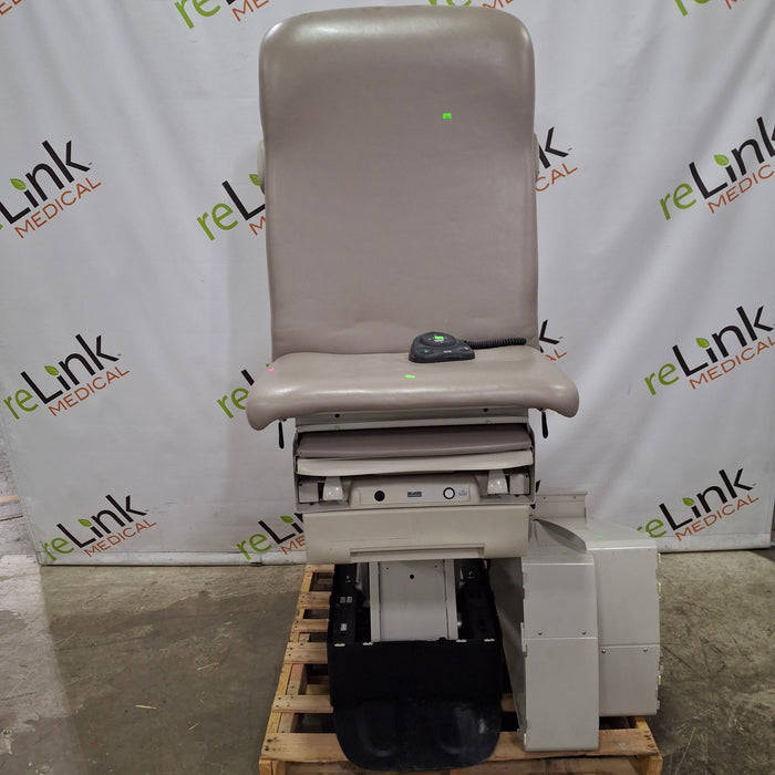 Midmark 623 Barrier Free Power Exam Table