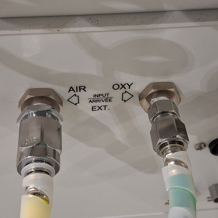 Airborne 750i Neonatal Transport Incubator