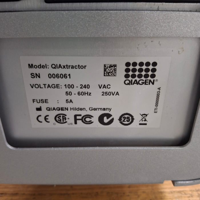 Qiagen QIAxtractor Nucleac Acid Purification System