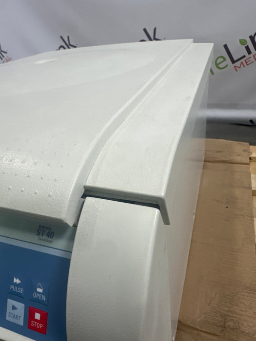 Thermo Scientific Sorvall ST 40 Centrifuge