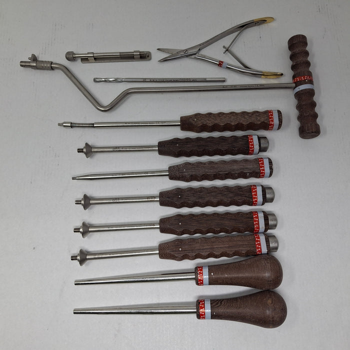 Link Partial Pelvis Instrument Set