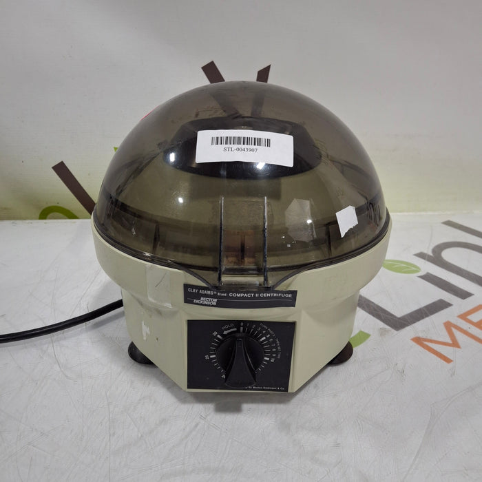 Clay Adams Compact 2 centrifuge