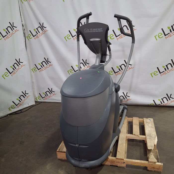 Octane Pro 3700 Elliptical Machine