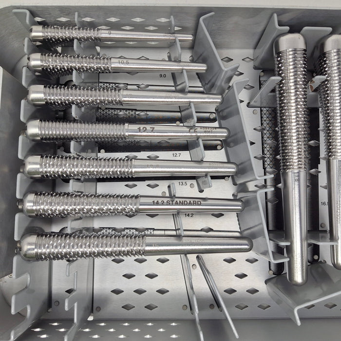 Wright Medical Technology, Inc. 4290-0050 Perfecta Total Hip System Femoral Broa