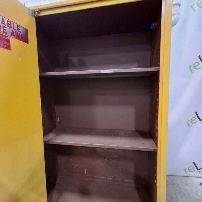 Justrite Manufacturing Company LLC Eagle 1945 Flammable Liquid Cabinet