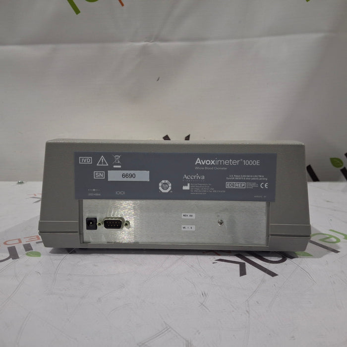 Accrivia Diagnostics Avoximeter 1000e Oximeter