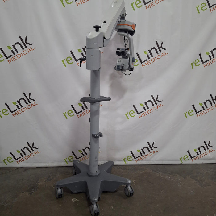 Alcon Laboratories Inc Luxor Illumin-i Ophthalmic Surgical Microscope