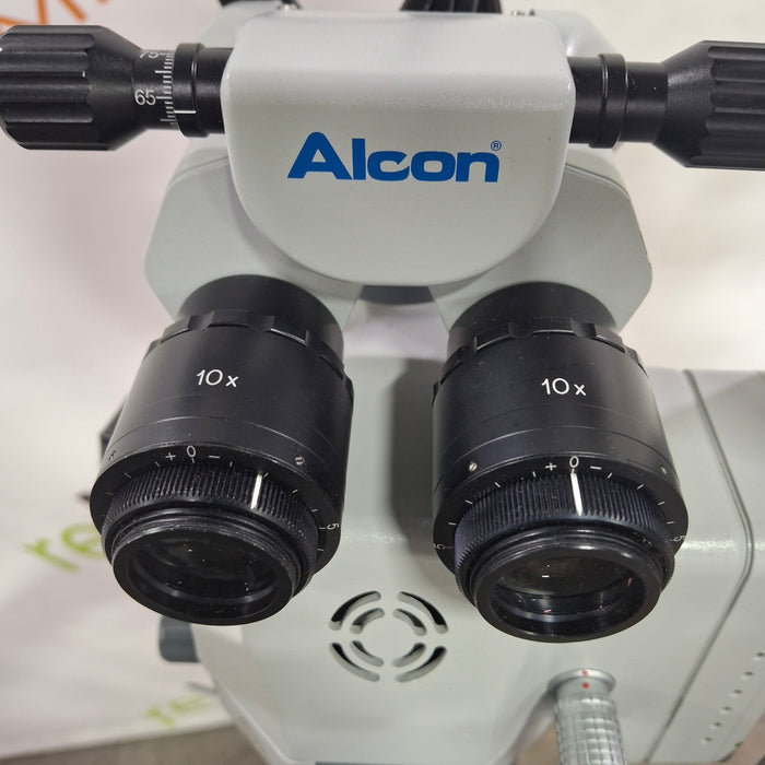 Alcon Laboratories Inc Luxor Illumin-i Ophthalmic Surgical Microscope
