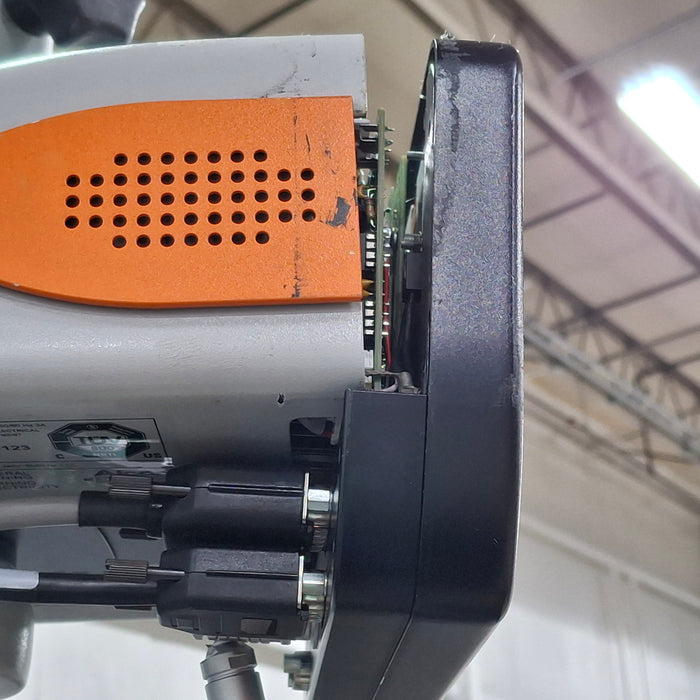 Alcon Laboratories Inc Luxor Illumin-i Ophthalmic Surgical Microscope