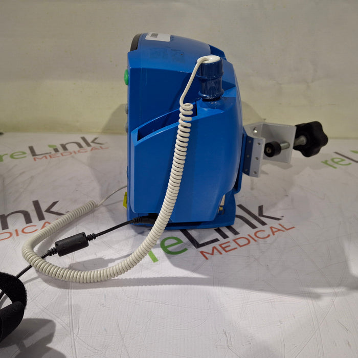 GE Healthcare Dinamap V100 - NIBP, SpO2, Temp Vital Signs Monitor