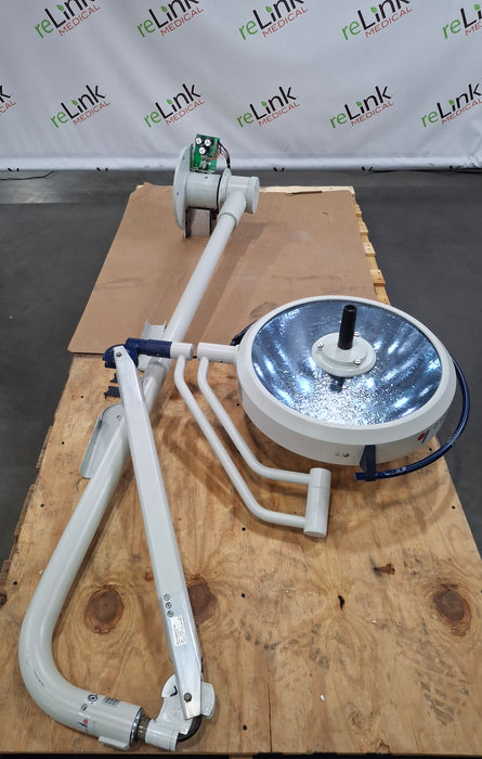 Berchtold Chromophare D-450 Surgical Light