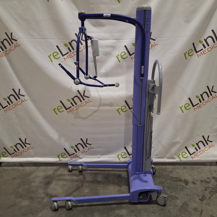 Arjo MaxiMove Patient Lift