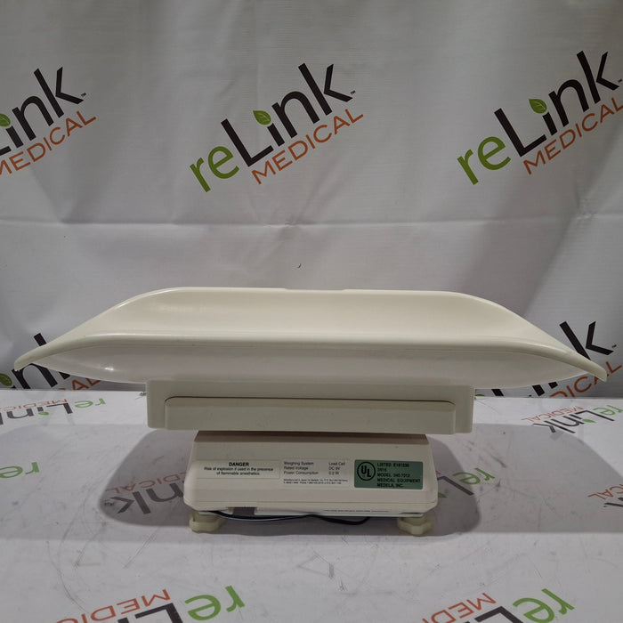 Medela Baby Weigh Pediatric Scale