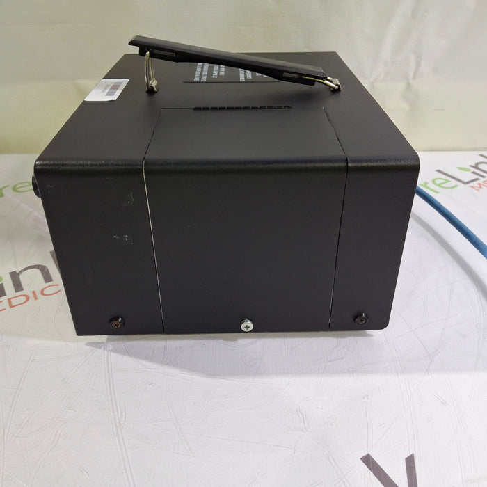 BFW, Inc. Maxenon Xi 300 Light Source