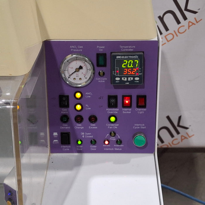 The Baker Company Ruskinn Concept 400 Workstation