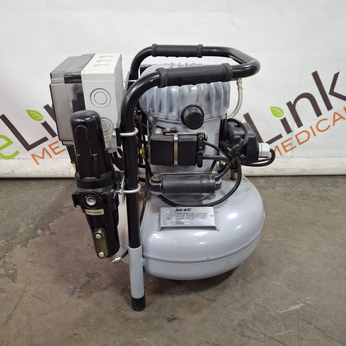 Jun-Air Model 6 Air Compressor