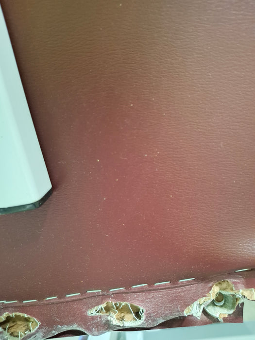 Dynatronics Dynatron HLT3 Electric Hi Lo Treatment Table