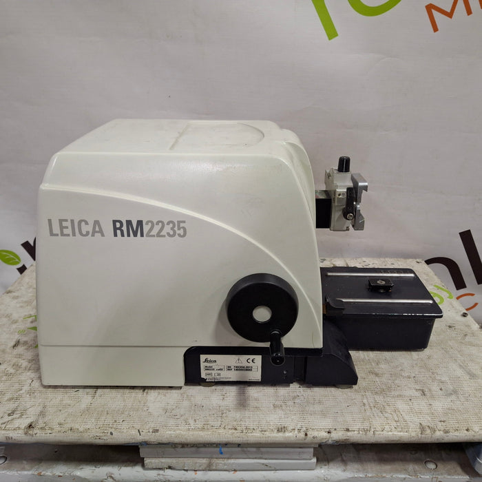 Leica RM2235 Manual Rotary Microtome
