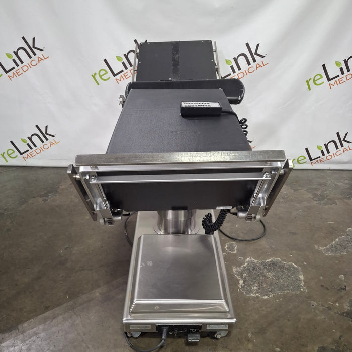 Skytron 6500HD Surgical Table