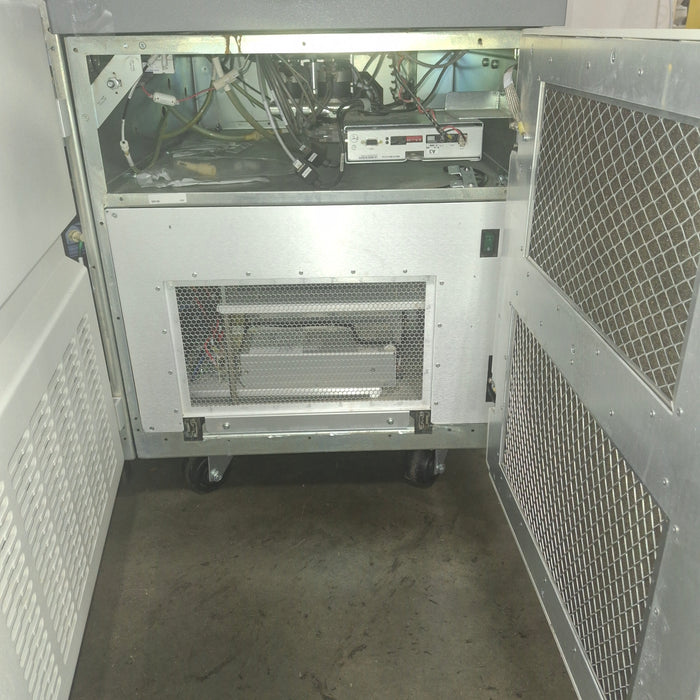 Beckman Coulter UniCel DxC 600 Chemistry Analyzer