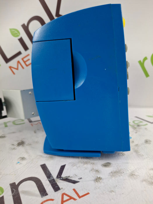 GE Healthcare Dinamap V100 - NIBP, SpO2, Temp Vital Signs Monitor