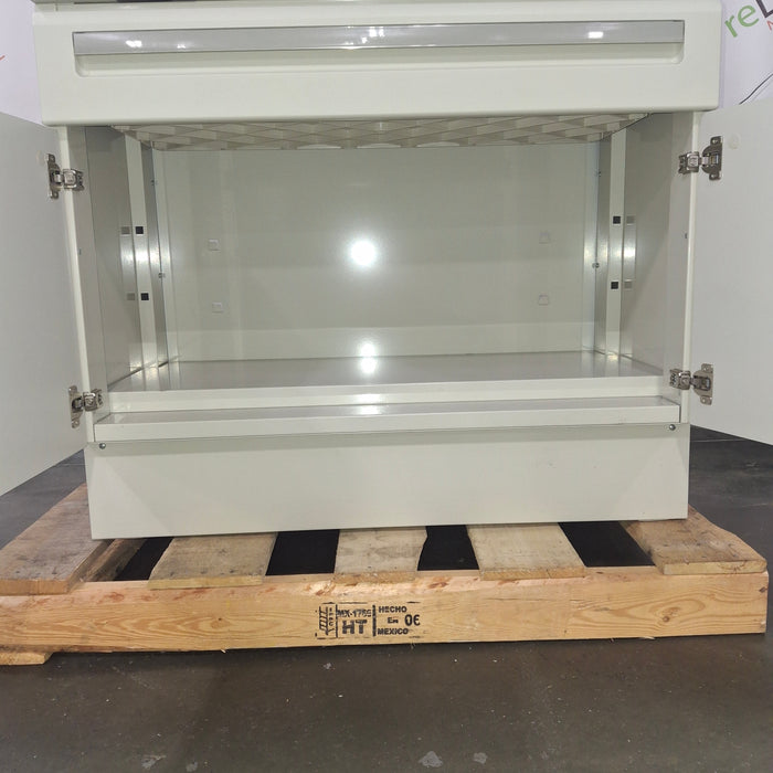 Midmark 640 Pediatric Exam Table