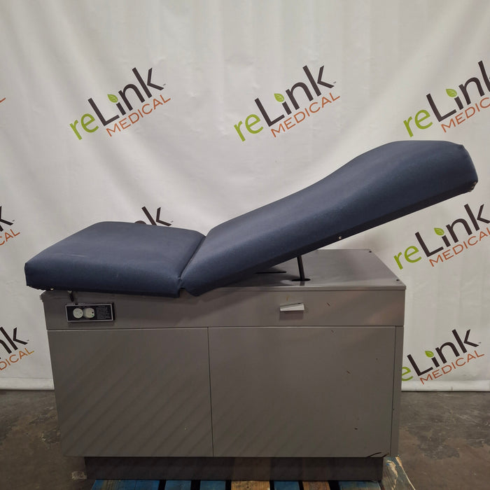 Midmark Ritter 100 Exam Table