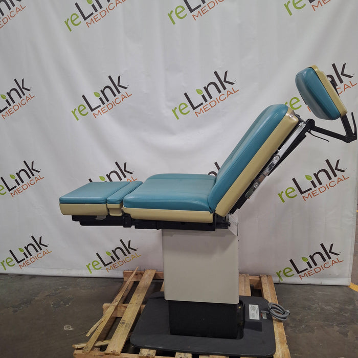 Midmark 411 Power Exam Table