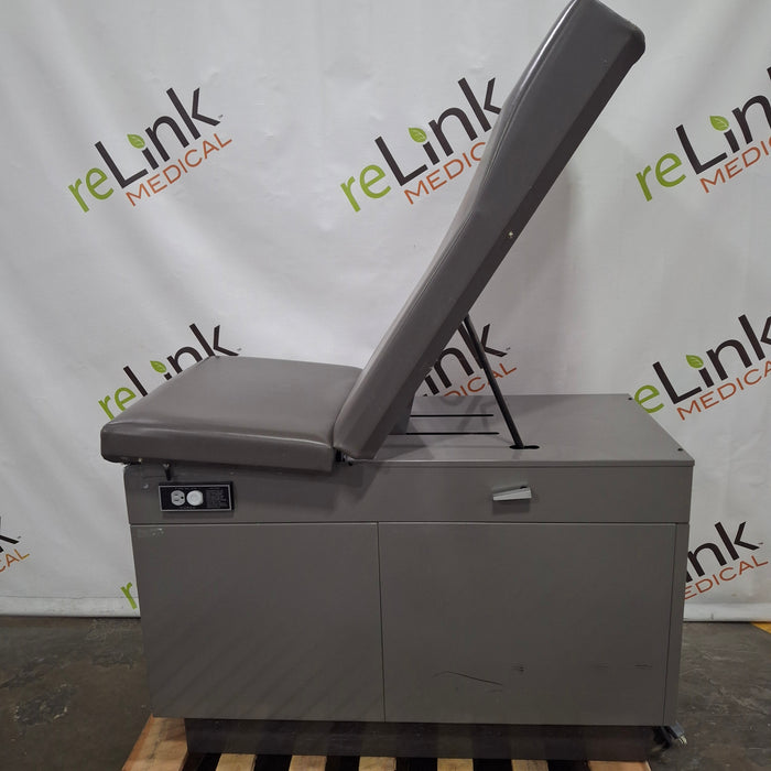 Midmark Ritter 100 Exam Table