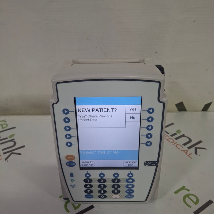 CareFusion Alaris 8015 Large Screen POC Infusion Pump