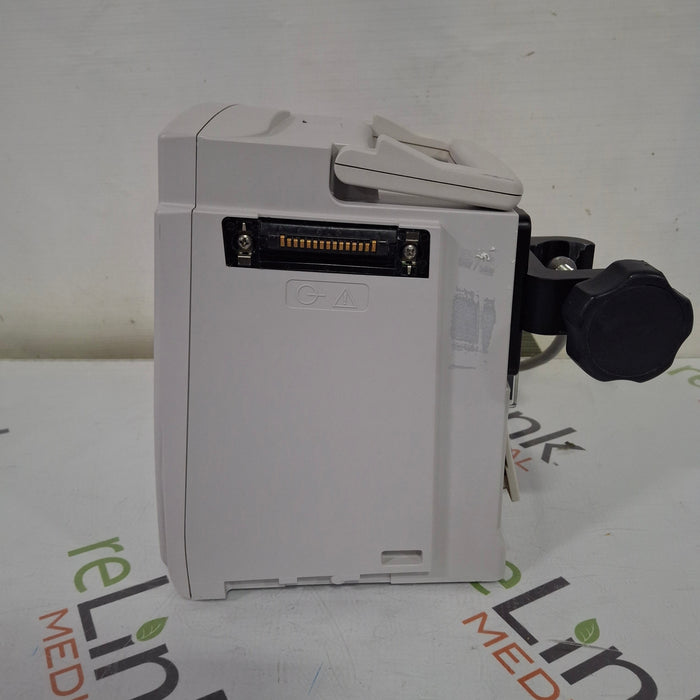 CareFusion Alaris 8015 Large Screen POC Infusion Pump