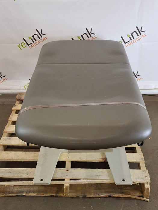 Intensa, Inc. Series 460 Power Exam Table