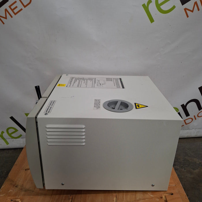 Tuttnauer 1730MKV Autoclave Sterilizer
