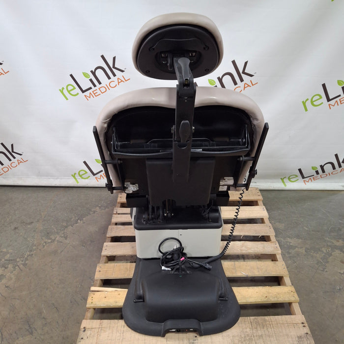 Midmark 630 Procedure Chair