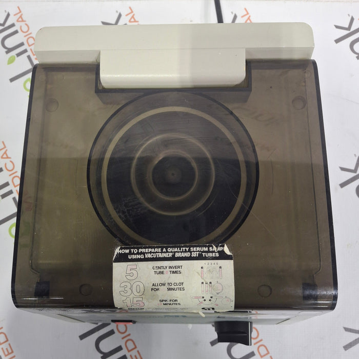 Hamilton Bell Co., Inc VanGuard V6500 Centrifuge