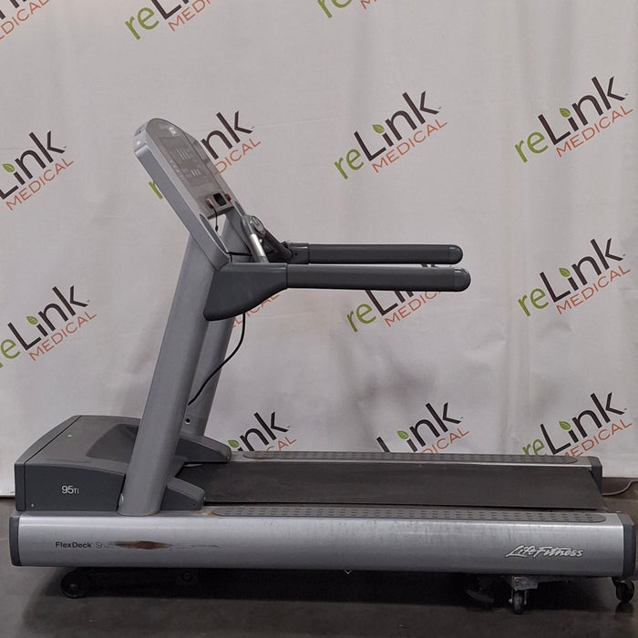 Life Fitness 95T Elevation Series Treadmill