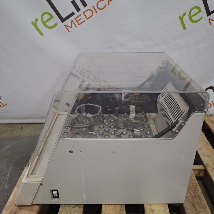 New Brunswick Scientific INNOVA 4000 Incubator Shaker