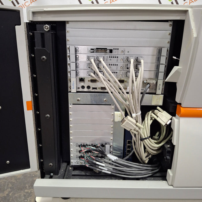 BD Biosciences BD LSR II Flow Cytometer