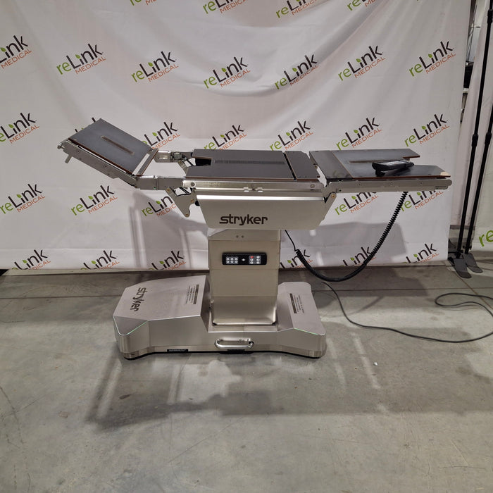 Berchtold Operon D 820 Surgical Table
