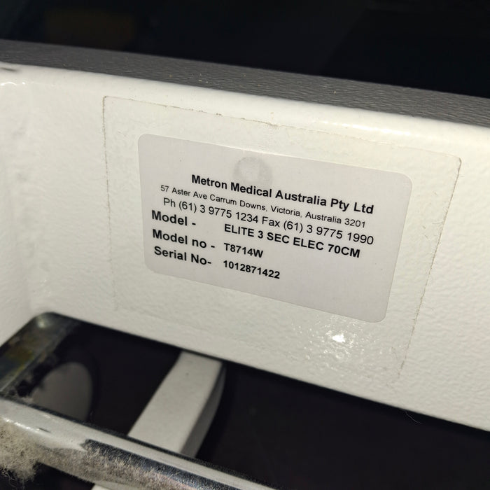 Metron Medical Elite 3 Section Treatment Table