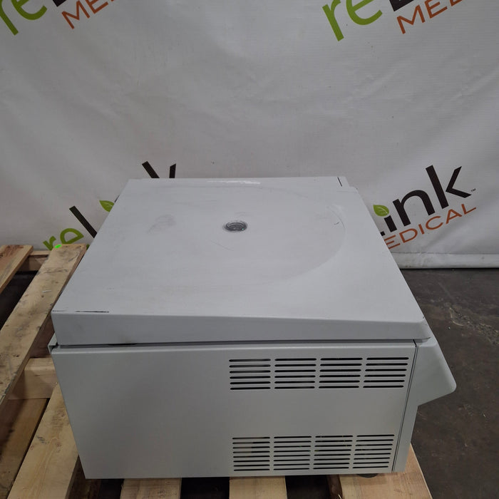 Eppendorf 5804R Refrigerated Centrifuge