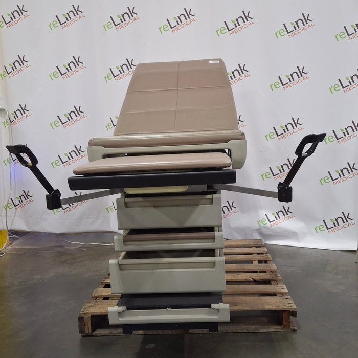 Midmark 404 Exam Table