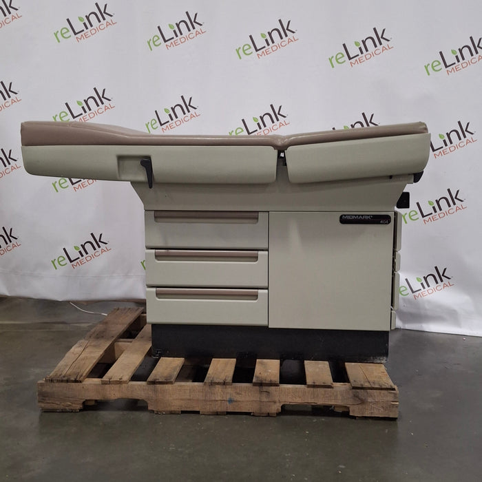 Midmark 404 Exam Table